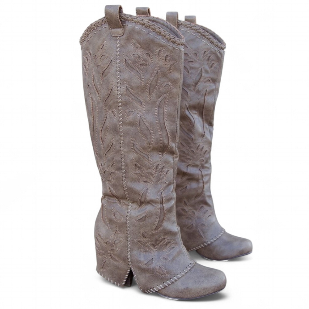 Naughty Monkey So Buck‎ Heeled Boots Size 10 Youth